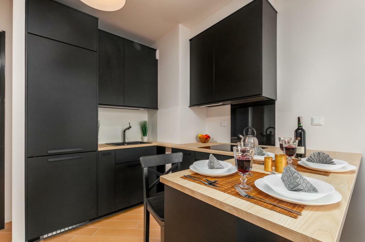 Apartments Jana Kazimierza 50 By Renters Warschau Buitenkant foto